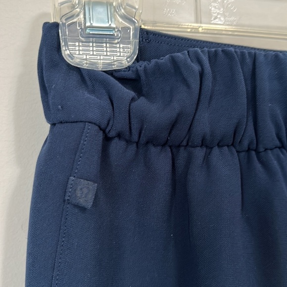 Lululemon Noir Crop Pant Navy Wide Leg High Rise Belted Tie Waist Capri Sz 4 - Picture 7 of 15